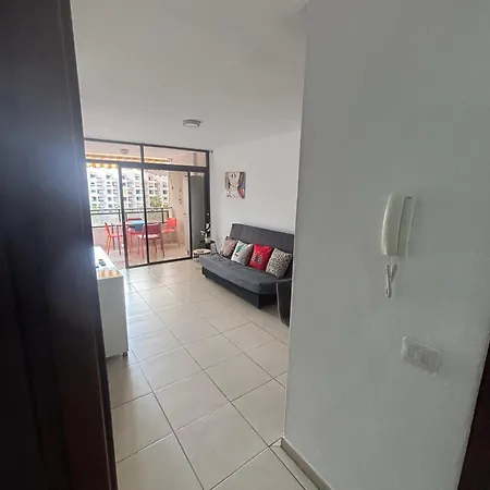 Royal Cristianos 아파트